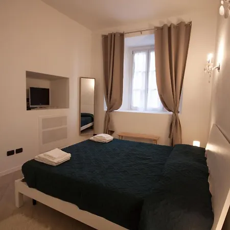 Andalero - Palazzo Castelli * 메나지오